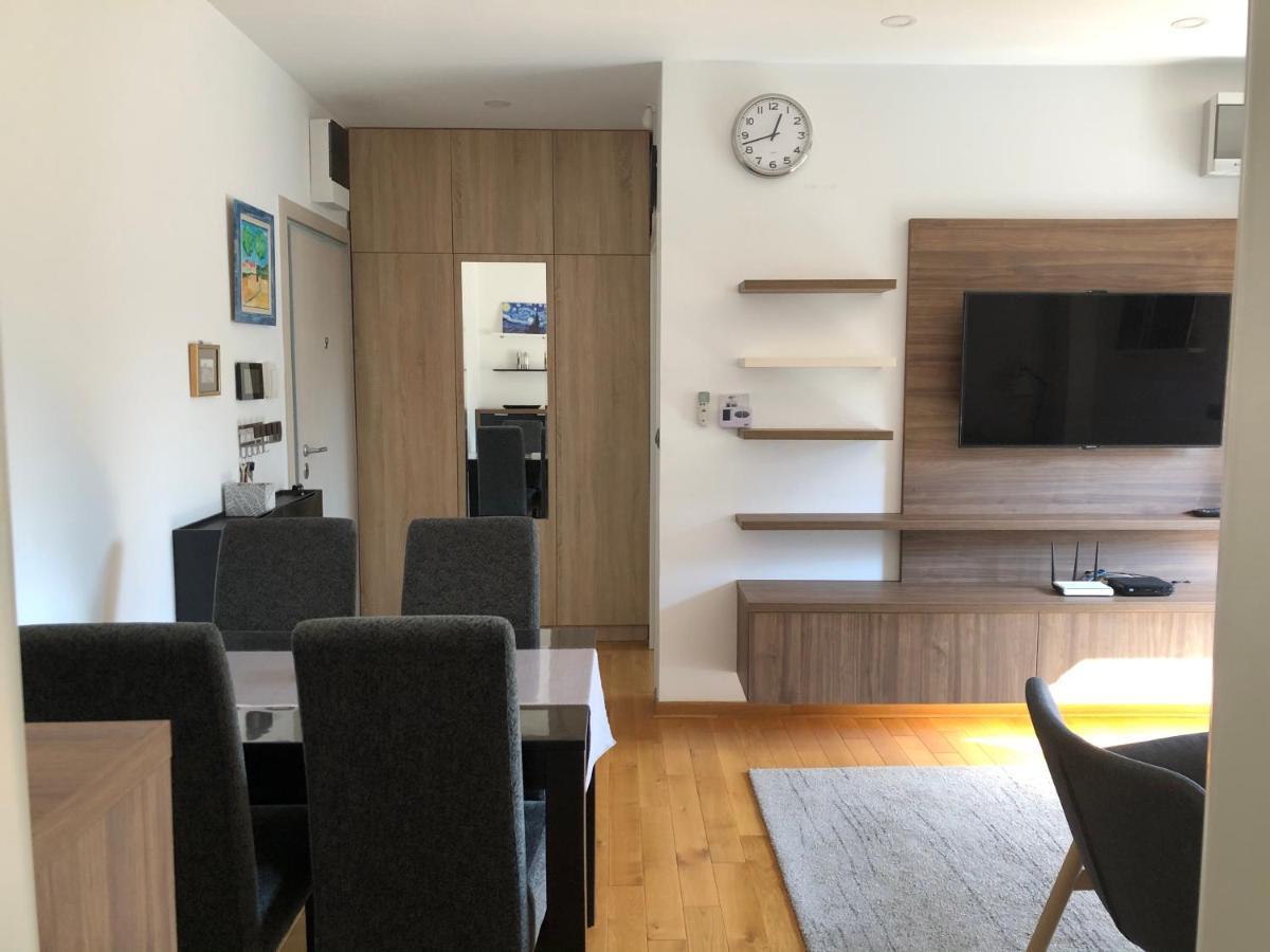 Modern 1 Bed Apartment, Near Shopping Mall Stadion เบลเกรด ภายนอก รูปภาพ